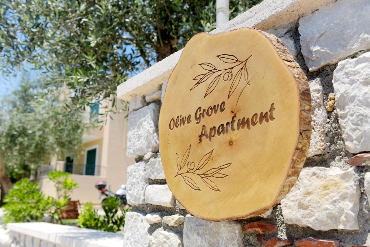 Apartment Athina's In Olive Grove Faliraki